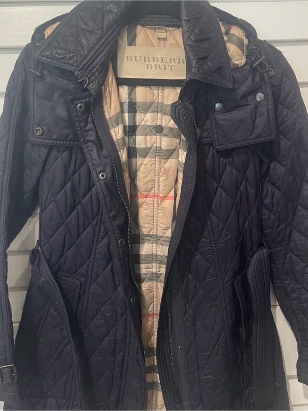 Burberry Quilted Jacket with Navy Exterior and Beige Check Lining